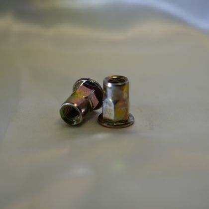 平头半六角拉铆螺母